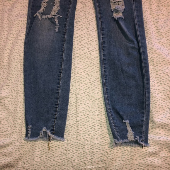 Ripped Jeans - Picture 4 of 4